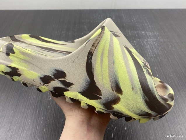 Adidas Slide Yeezy FZ5899 0821
